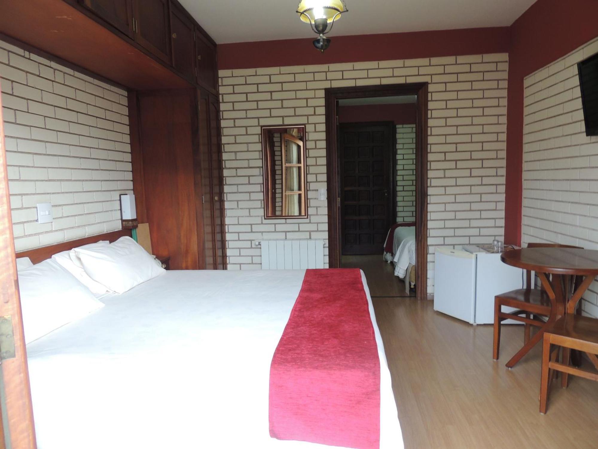 Hotel Monte Carlo Campos do Jordão Cameră foto
